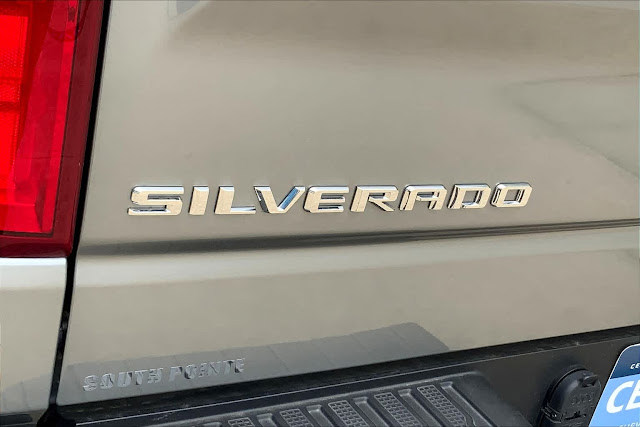 2023 Chevrolet Silverado 1500 RST 4WD Crew Cab 157