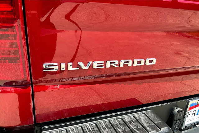 2022 Chevrolet Silverado 1500 LT 2WD Crew Cab 147