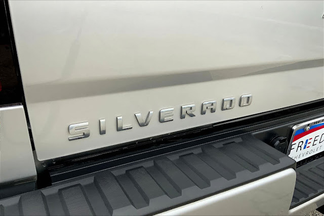 2018 Chevrolet Silverado 1500 Custom 2WD Crew Cab 143.5