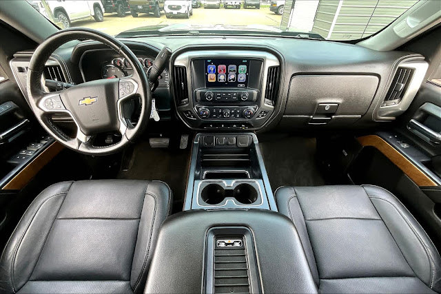 2018 Chevrolet Silverado 1500 LTZ 4WD Crew Cab 143.5