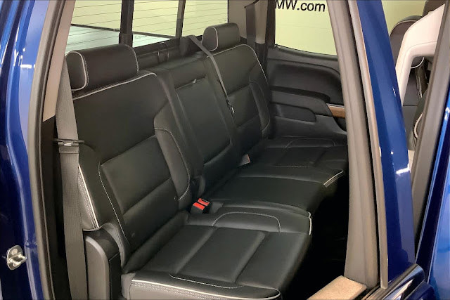 2018 Chevrolet Silverado 1500 High Country 4WD Crew Cab 143.5