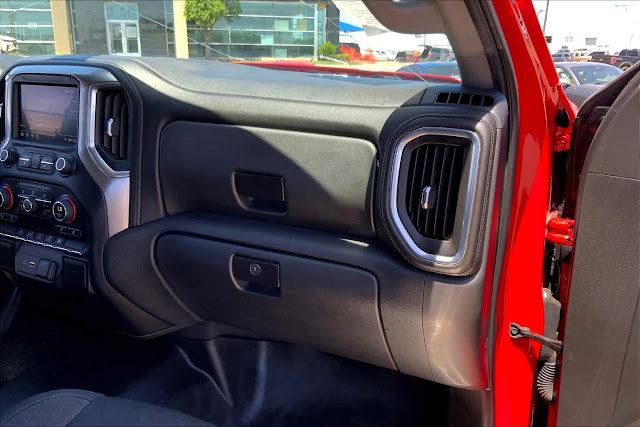 2019 Chevrolet Silverado 1500 RST 4WD Crew Cab 147