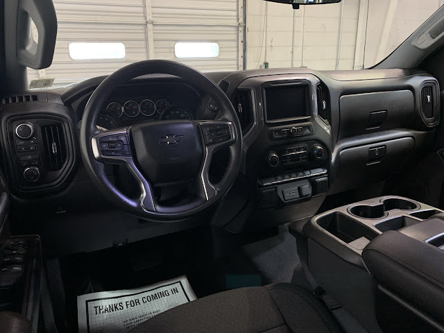 2022 Chevrolet Silverado 1500 LTD Custom 4WD Crew Cab 147