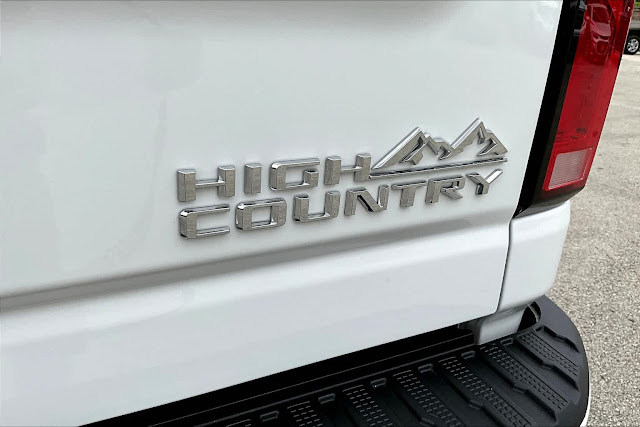 2024 Chevrolet Silverado 3500HD High Country 4WD Crew Cab 159