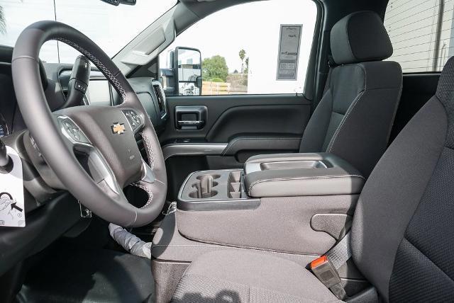 2023 Chevrolet Silverado Chassis Cab Work Truck