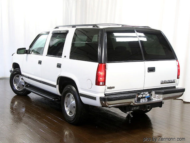 1999 Chevrolet Tahoe 4dr 4WD LT