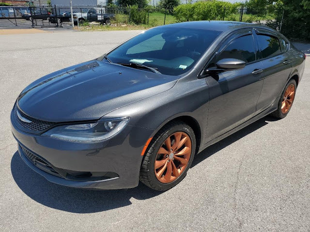 2015 Chrysler 200 S