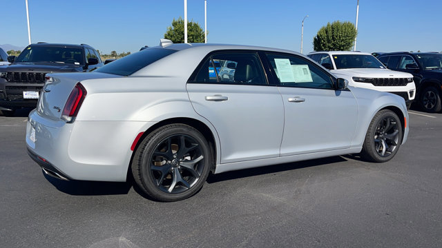 2021 Chrysler 300 300S