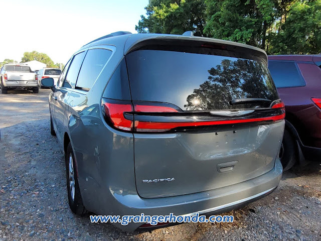 2022 Chrysler Pacifica Touring L