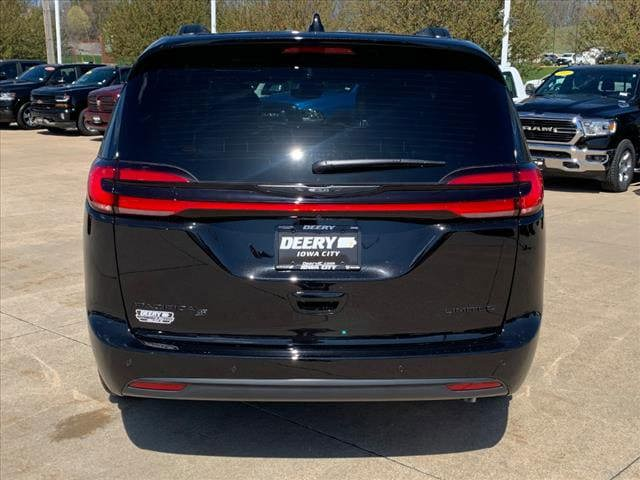 2024 Chrysler Pacifica LIMITED