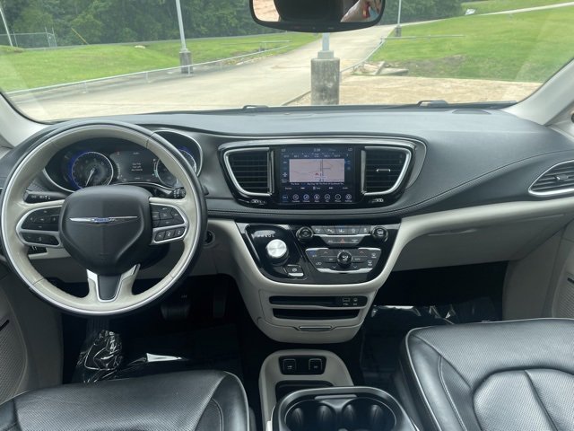 2019 Chrysler Pacifica Base