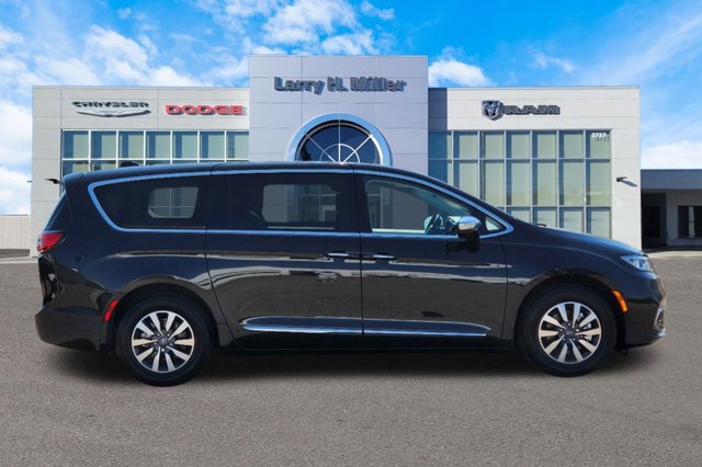 2023 Chrysler Pacifica Hybrid Limited