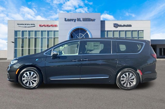 2023 Chrysler Pacifica Hybrid Limited