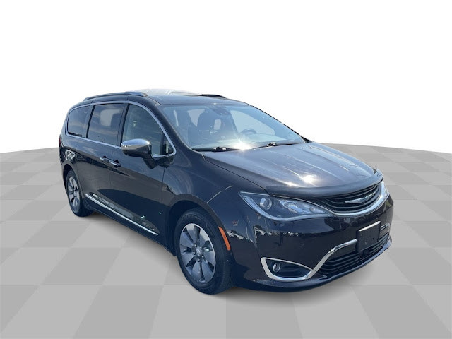 2018 Chrysler Pacifica Hybrid Limited