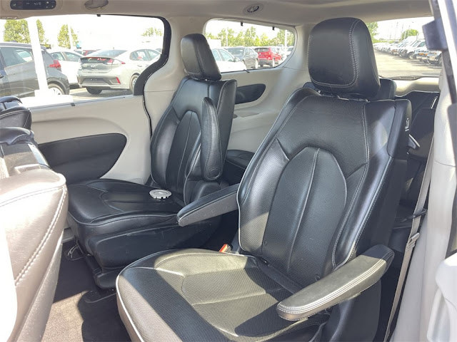 2018 Chrysler Pacifica Hybrid Limited