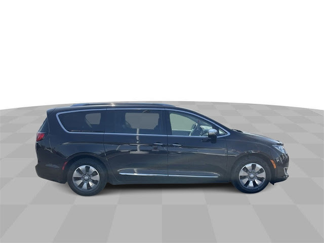 2018 Chrysler Pacifica Hybrid Limited