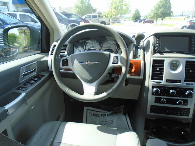 2008 Chrysler Town &amp;amp; Country TOURING