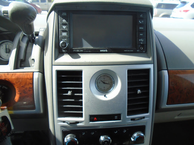 2008 Chrysler Town &amp;amp; Country TOURING