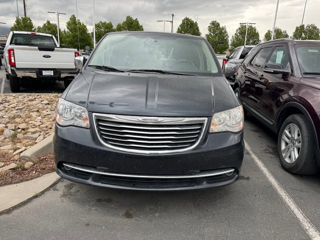 2014 Chrysler Town &amp;amp; Country Touring-L