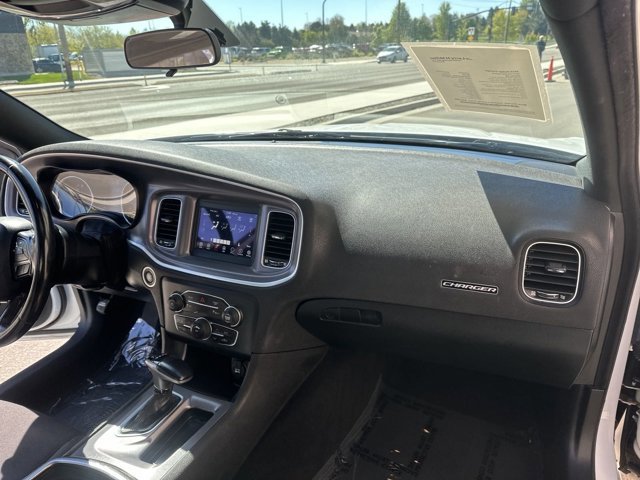 2019 Dodge Charger SXT! MOON ROOF!