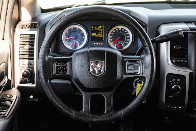 2016 Dodge Ram 2500 4WD Crew Cab SLT