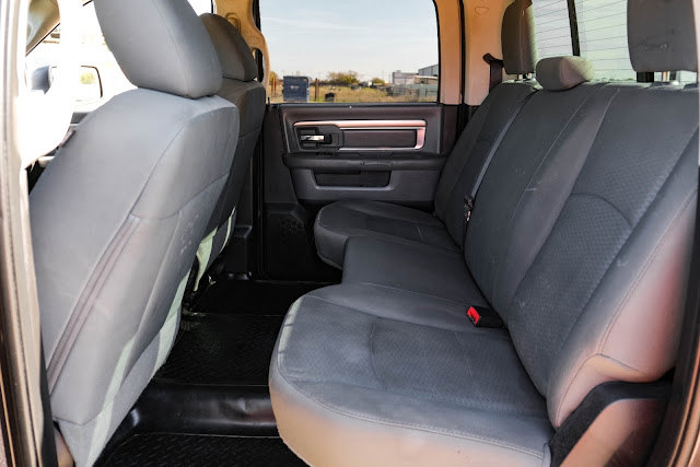 2016 Dodge Ram 2500 4WD Crew Cab SLT