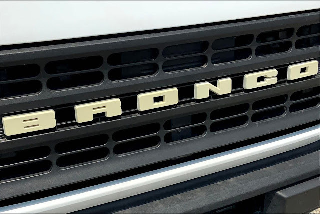 2022 Ford BRONCO Base