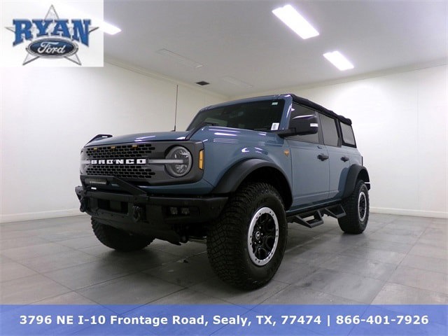 2023 Ford BRONCO Badlands