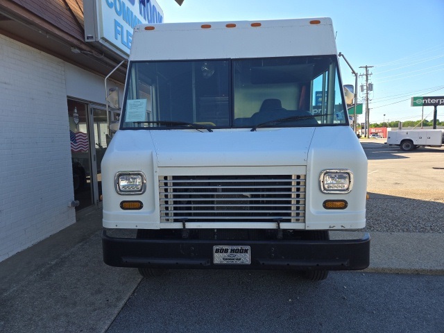 2009 Ford E-450SD Base