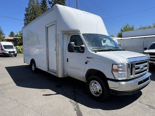 2019 Ford E-450SD Base