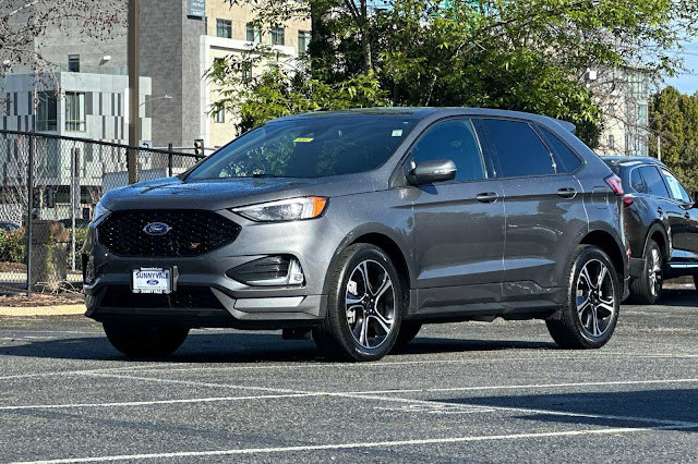 2023 Ford Edge ST