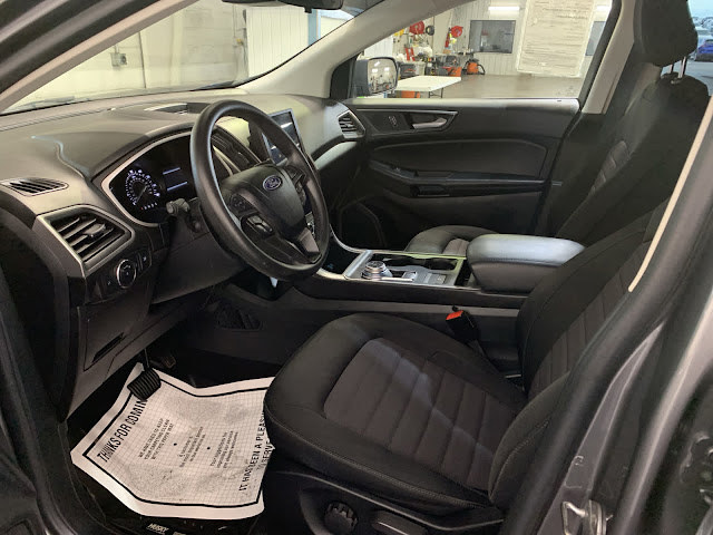 2021 Ford Edge SE