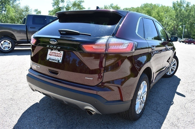 2022 Ford Edge Titanium