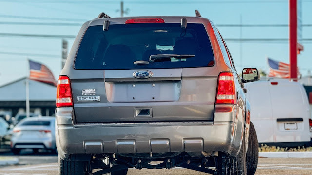 2011 Ford Escape FWD 4dr XLT