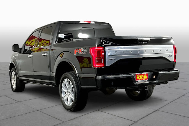 2015 Ford F-150 Platinum 4WD SuperCrew 145