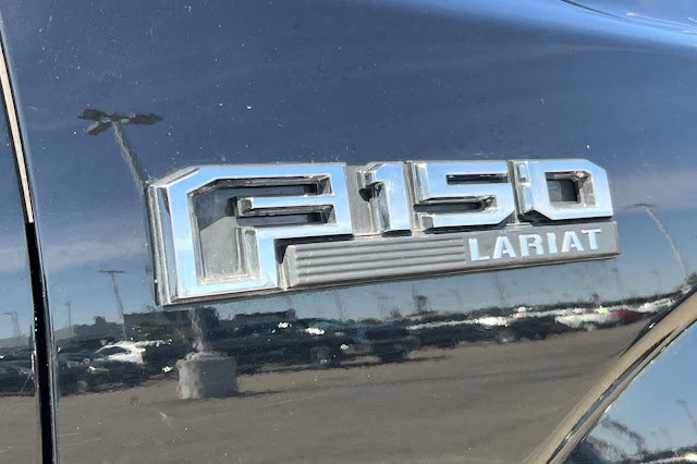2017 Ford F-150 Lariat 4WD SuperCrew 5.5&#039; Box