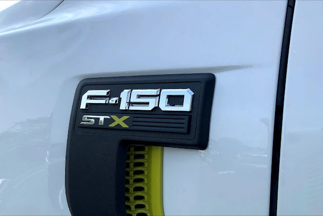2024 Ford F-150 STX 2WD SuperCrew 5.5 Box