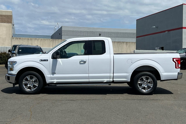 2017 Ford F-150 XLT 2WD SuperCab 6.5 Box