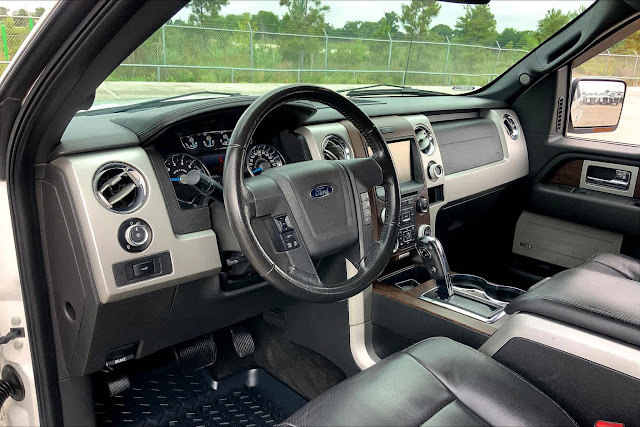 2014 Ford F-150 Lariat 2WD SuperCrew 145