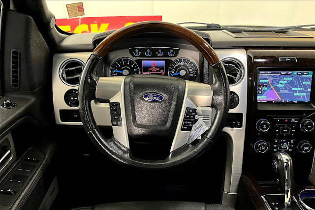 2013 Ford F-150 Platinum 4WD SuperCrew 145