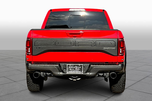 2018 Ford F-150 Raptor 4WD SuperCrew 5.5 Box