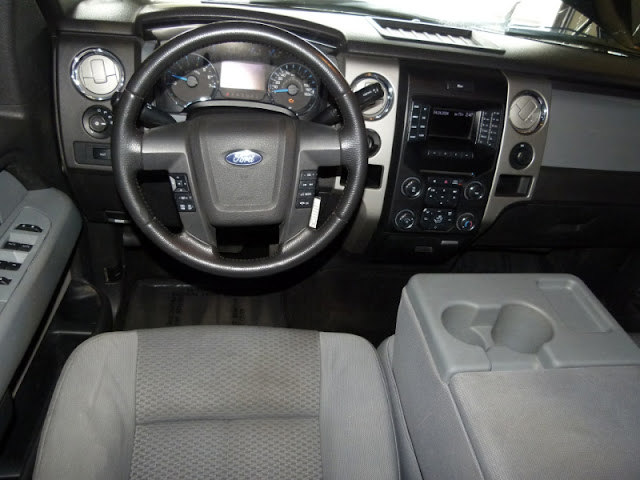 2013 Ford F-150 2WD SuperCab 145  XLT