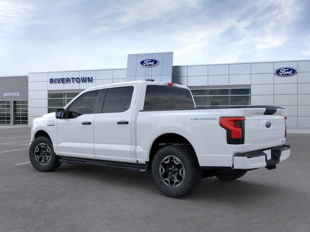 2023 Ford F-150 Lightning XLT 4WD SuperCrew 5.5 Box