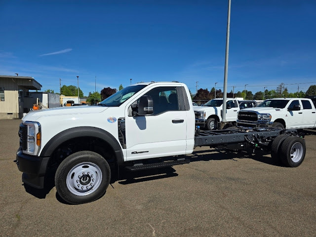 2024 Ford F-550SD Base