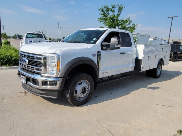 2024 Ford F-550SD Base