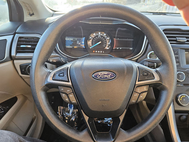2017 Ford Fusion SE 4dr Sedan