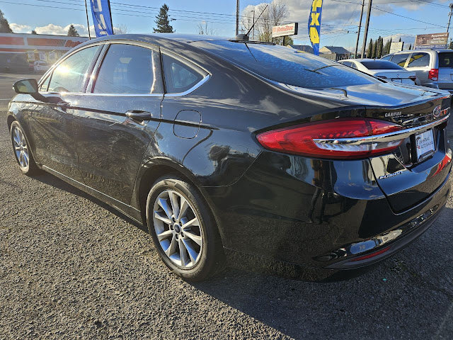 2017 Ford Fusion SE 4dr Sedan