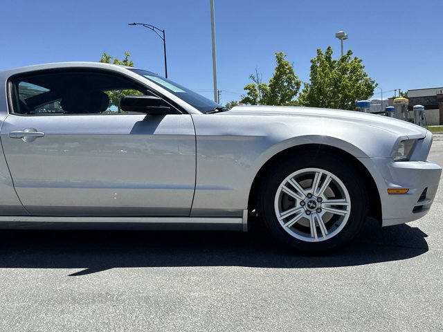 2013 Ford Mustang V6