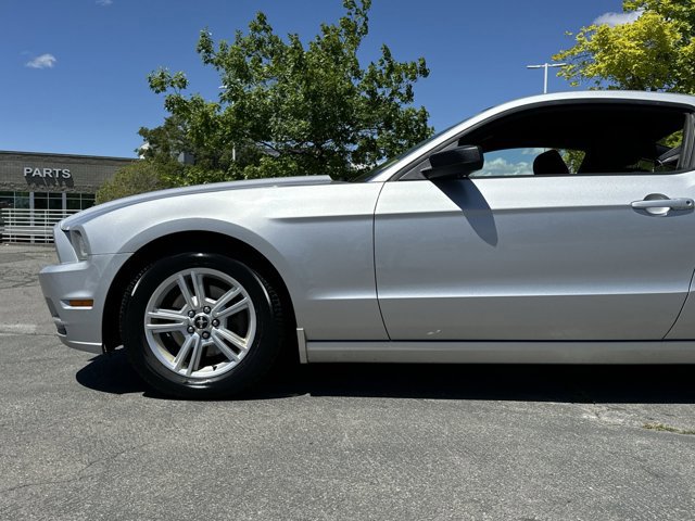 2013 Ford Mustang V6