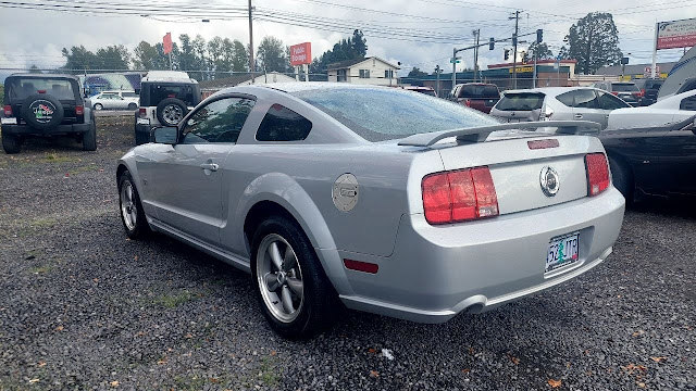 2006 Ford Mustang GT Deluxe 2dr Fastback